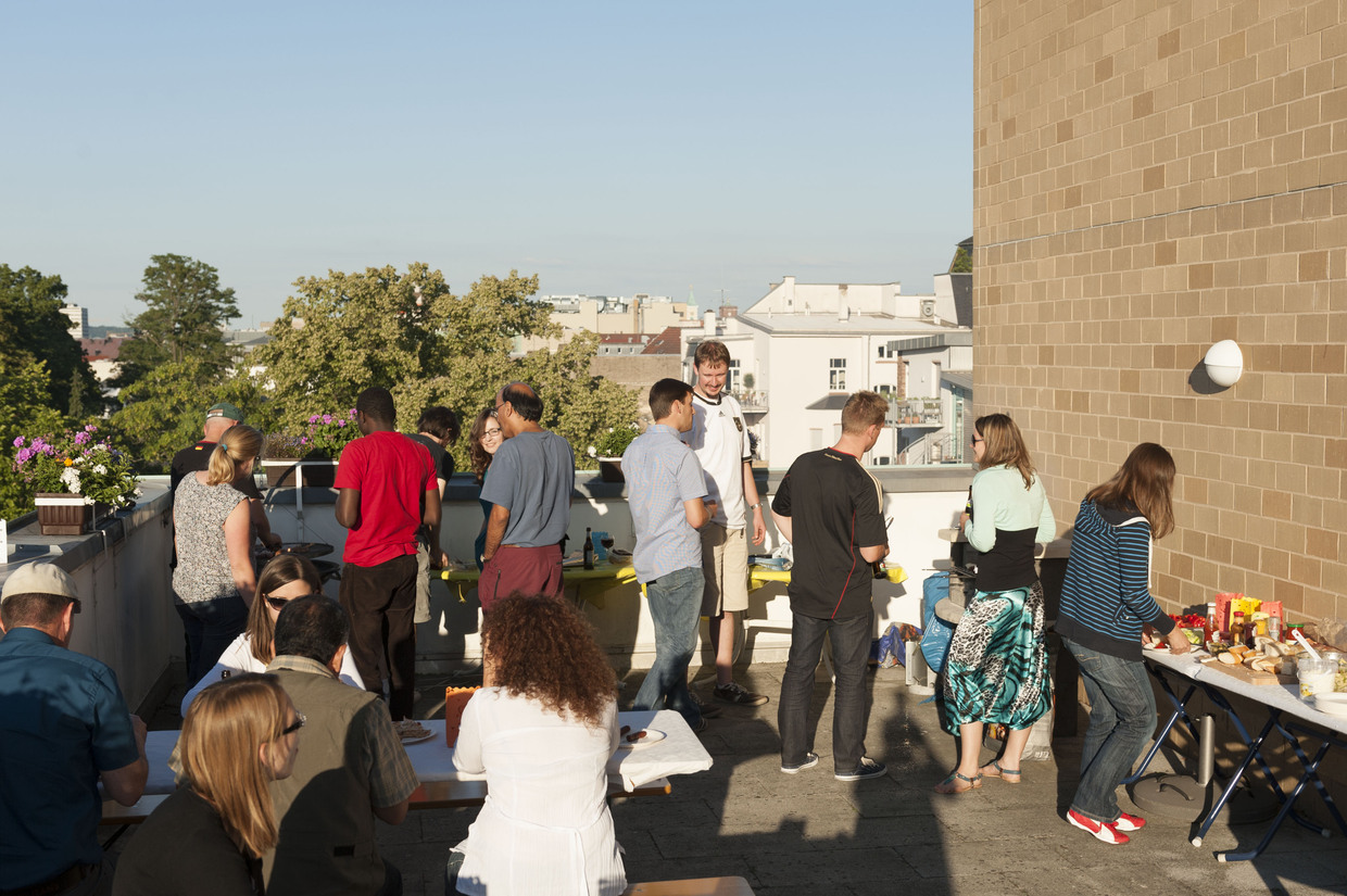 Grillfest auf der Dachterrasse