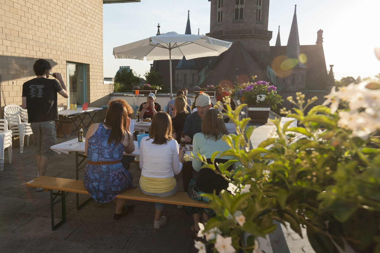 Grillfest auf der Dachterrasse