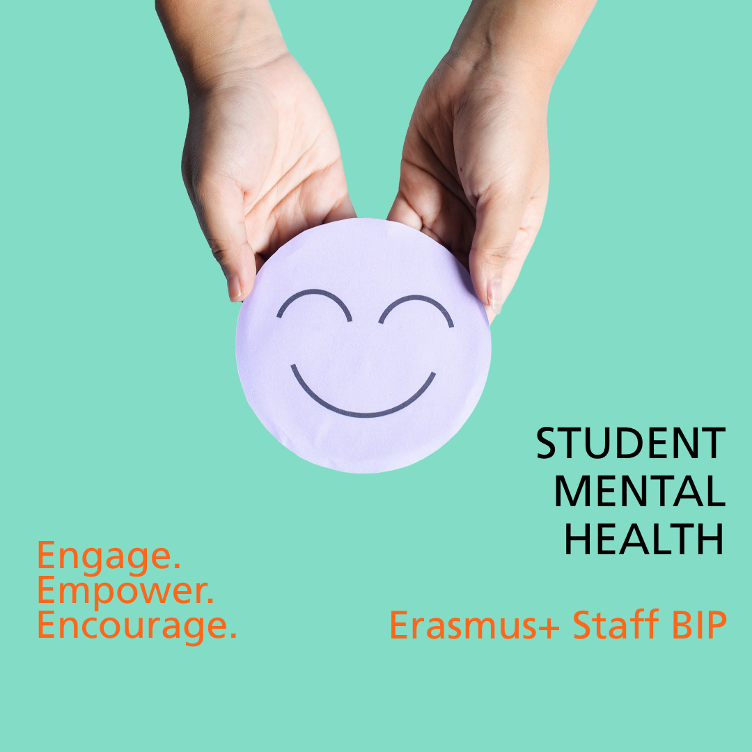 Fröhliches, 4-seitig gezeichnetes Emoji-Smiley-Pad mit Händen auf hellgrünem Hintergrund; Textlogos Erasmus+, Student Mental Health.