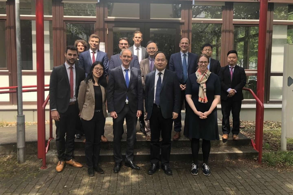 Besuch des chinesischen Gesandter-Botschaftsrats